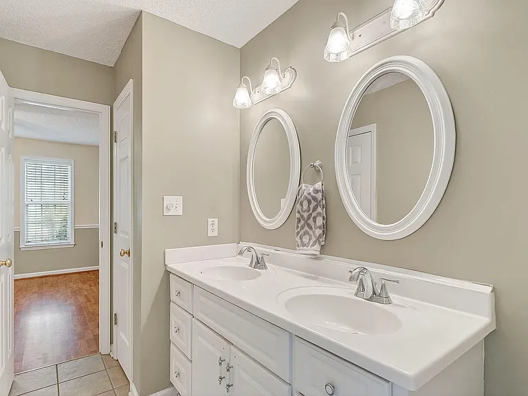 632 Waterford Dr — Photo 17