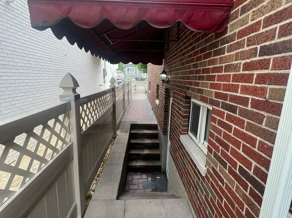 54 Greenmount Oregon Ave, Cliffside Park, NJ