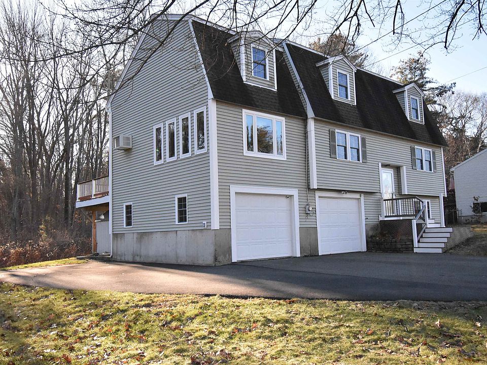 2nd image of 13 Shingle Mill Drive