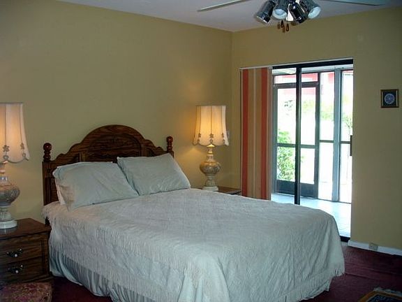 5th image of 1521 SW 47th Ter APT 105