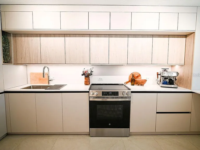 1 Villas De Plz #O5 — Photo 15