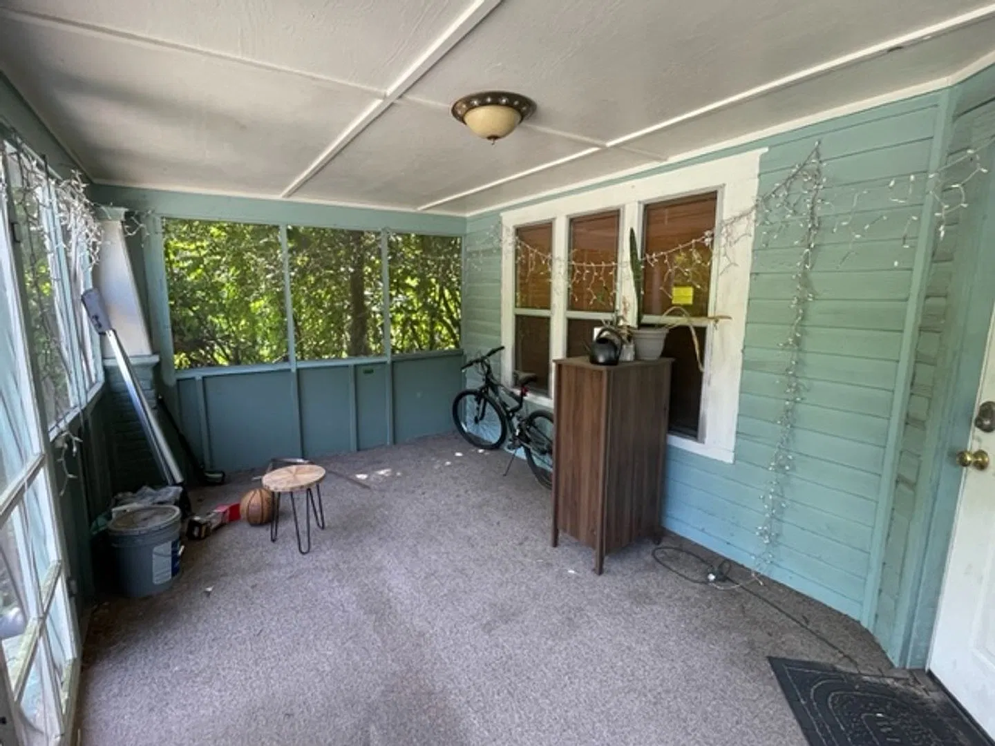 Spacious 2-bedroom, 2-bathroom House with a Study! — Photo 4