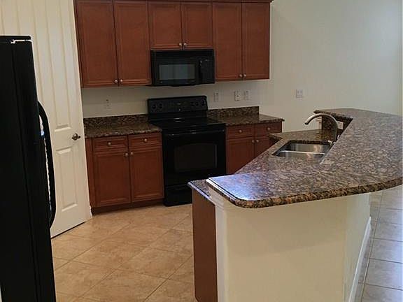 3rd image of 8336 Provencia Ct