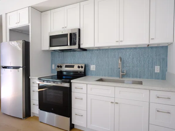 4313 1/2 Kenwood Ave, Los Angeles, CA 90037