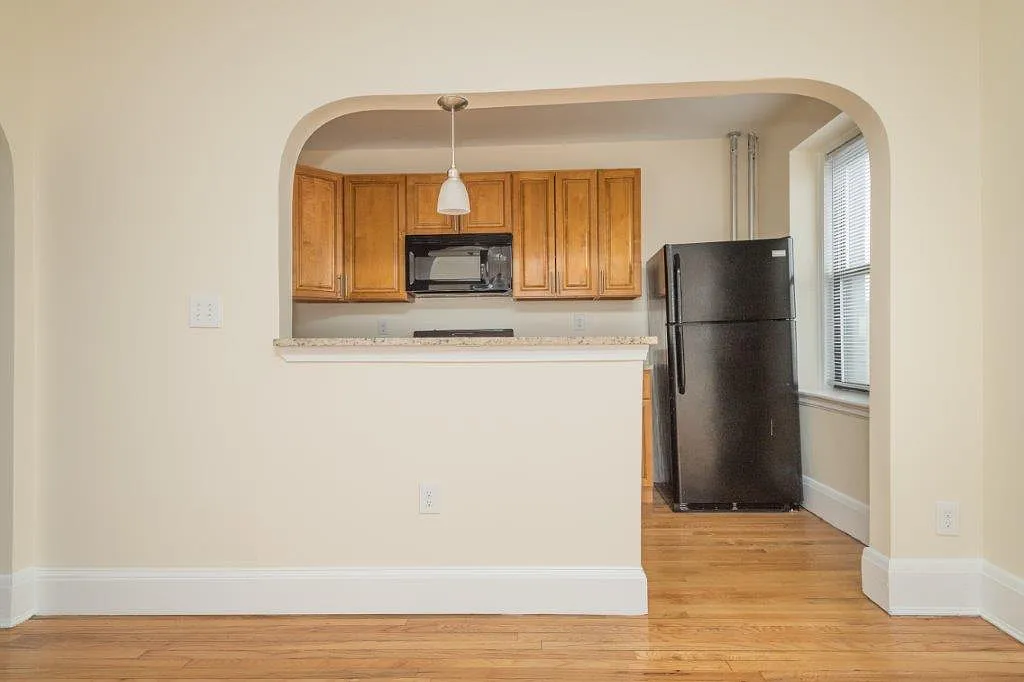 Building Photo - 123 Highland Ave #31