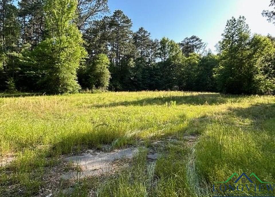 2nd image of 209 Private Road 8571