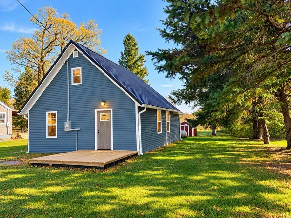 300 3rd Avenue N, Dallas, WI 54733