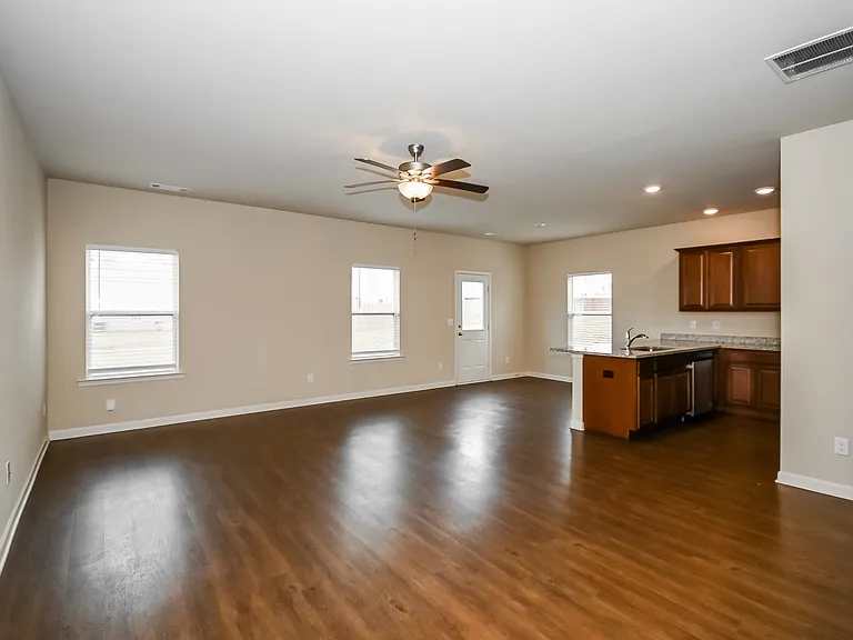 151 Innis Brook Cir — Photo 3