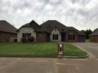2595 Forest Crossing Dr, Choctaw, OK 73020