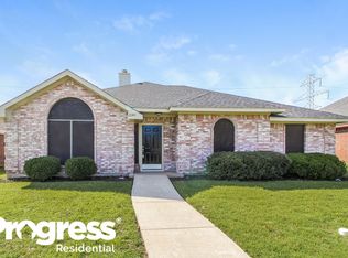 2240 Merrimac Ln, Lancaster, TX 75146