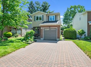 1546 Meadowfield Pl, Ottawa, ON K1C 5V9