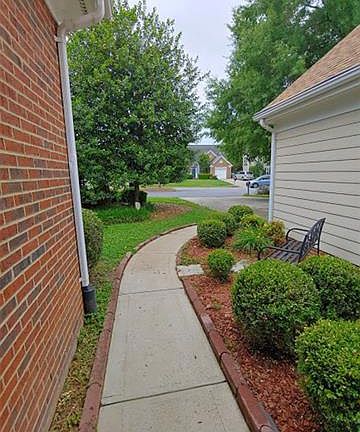 2nd image of 5535 Hedgecrest Pl