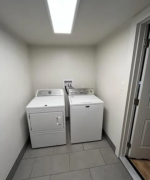 1218 N Cedar St — Photo 11