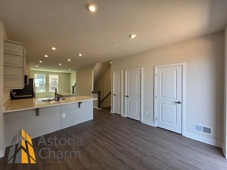 2928 Maisel St — Photo 8