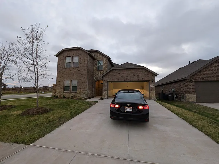 1515 Blossom Court Dr — Photo 2