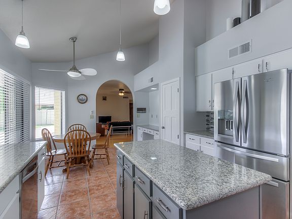 5th image of 1953 E Greentree Dr