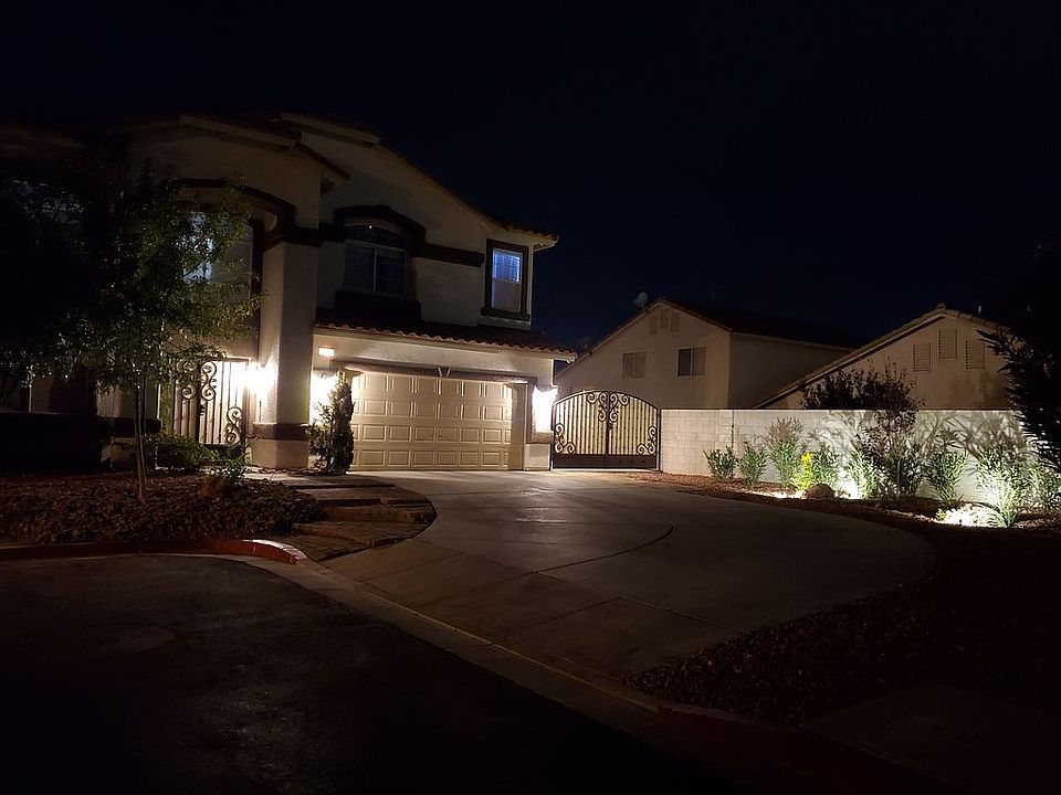 1st image of 879 Sterling Thorn Ct
