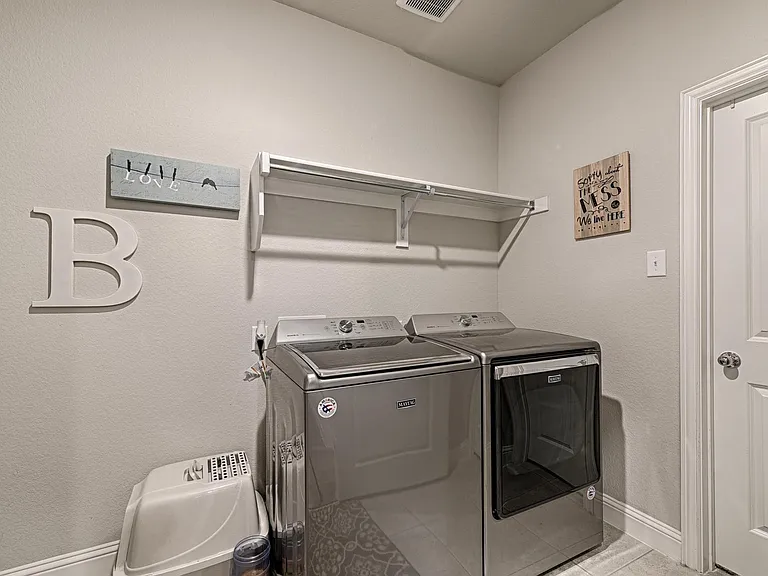 3515 Washington Dr — Photo 19