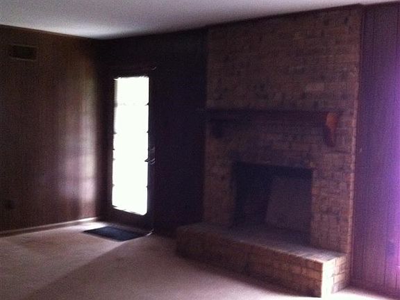 4th image of 6158 Gray Oak Ave
