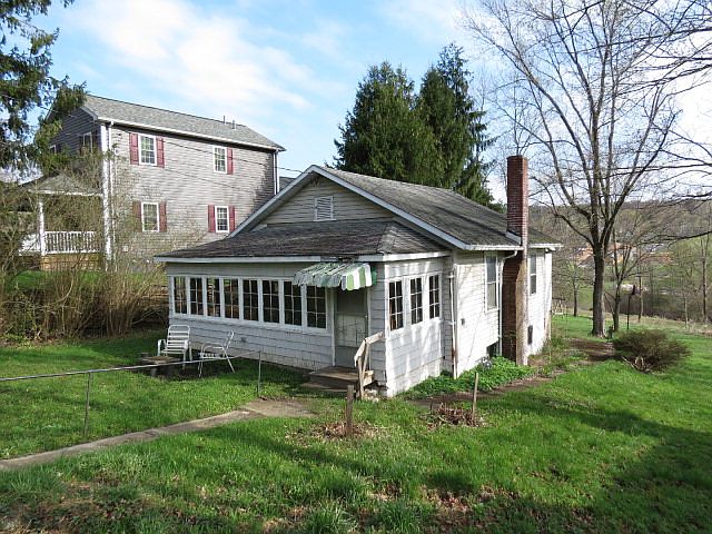 1st image of 20438 Alden St