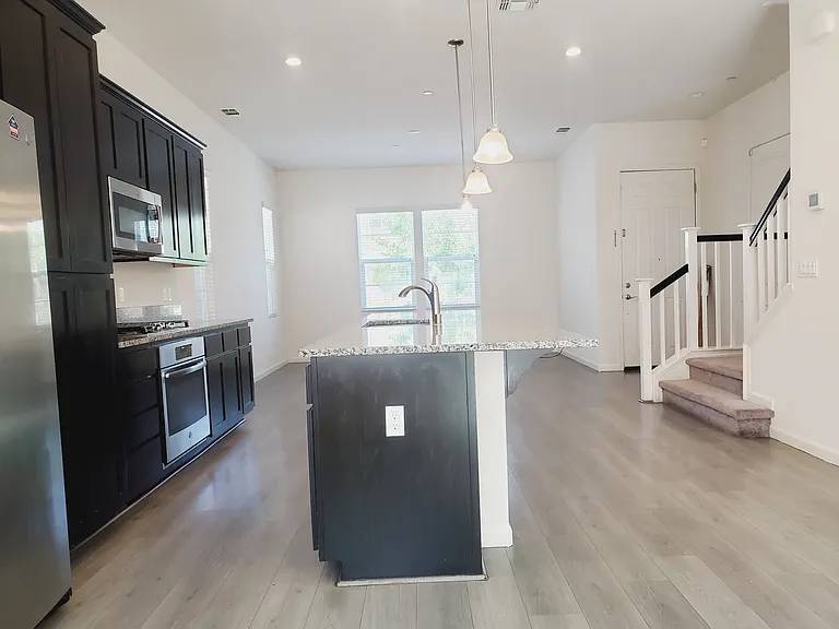 4123 Hydo Lake Way — Photo 4