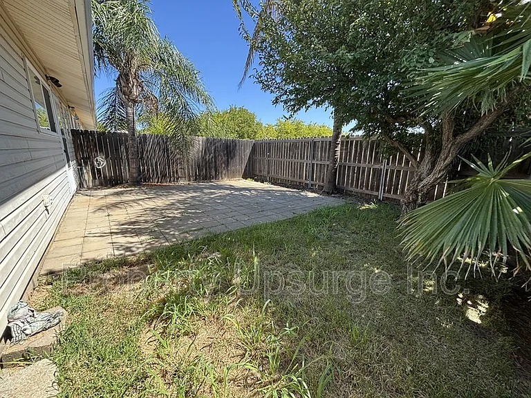 725 Kimball Rd #14 — Photo 14