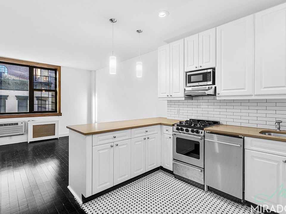 1st image of 116 Thompson St APT 3d