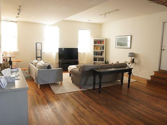 3rd image of 2336 N Milwaukee Ave #A9kb7gj30
