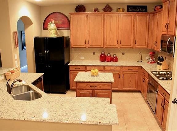 5th image of 310 Blythe Bridge Dr