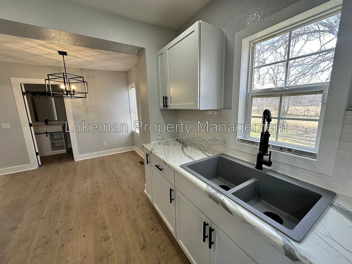 4 bed, 1.0 bath, 726 sqft, $1,750 — Photo 4