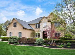 8674 Filiz Ln, Powell, OH