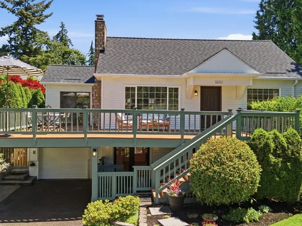1051 2nd Avenue S, Edmonds, WA 98020