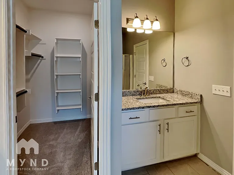 5903 SW Gentle Winds Ave — Photo 15