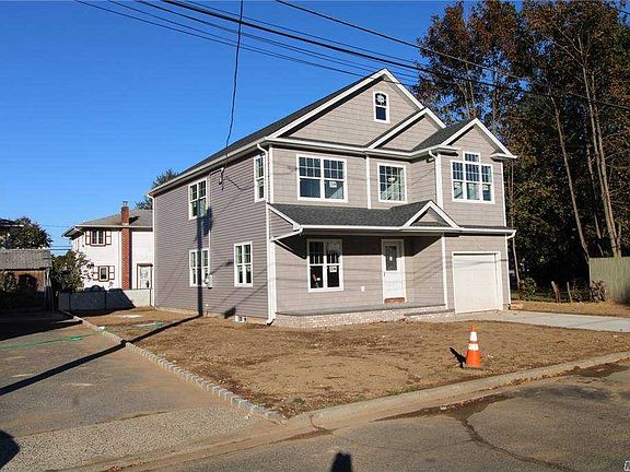 2nd image of 174 Newport Ave