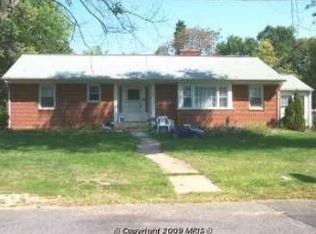 6338 Edgemoor Ln, Alexandria, VA 22312