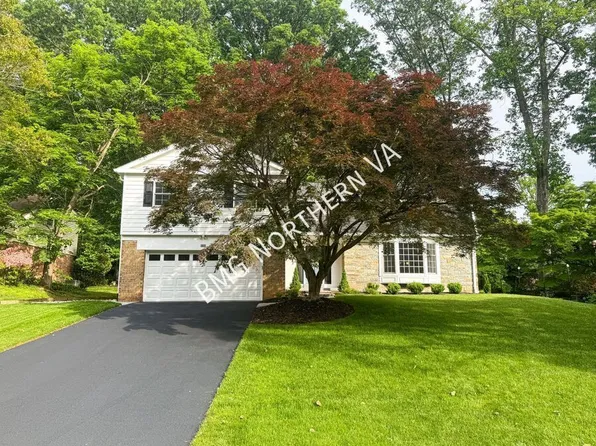 404 Onondio Cir SE, Vienna, VA 22180