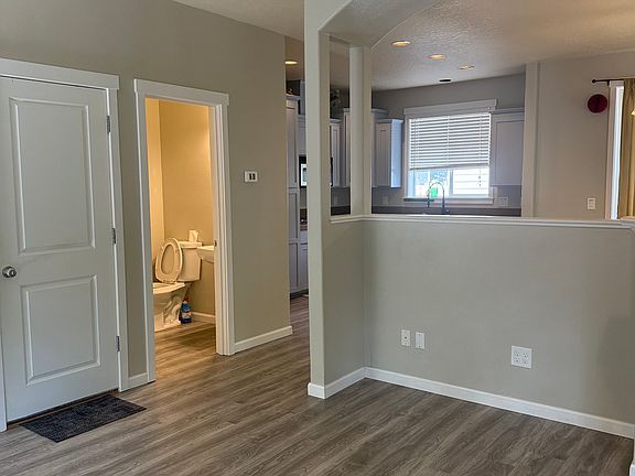 3rd image of 16264 SW Gage Ln