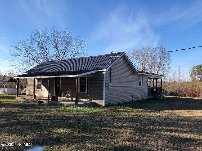 2nd image of 316 Old Cheraw Highway