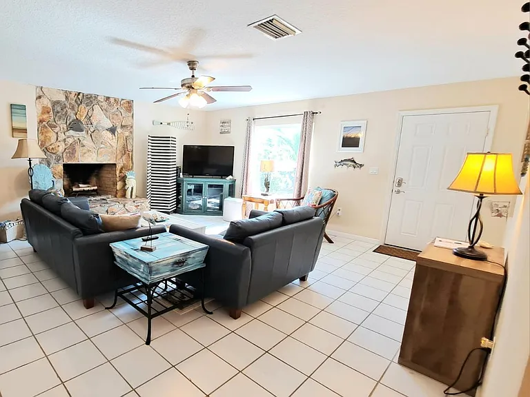 1490 S Orlando Ave — Photo 8