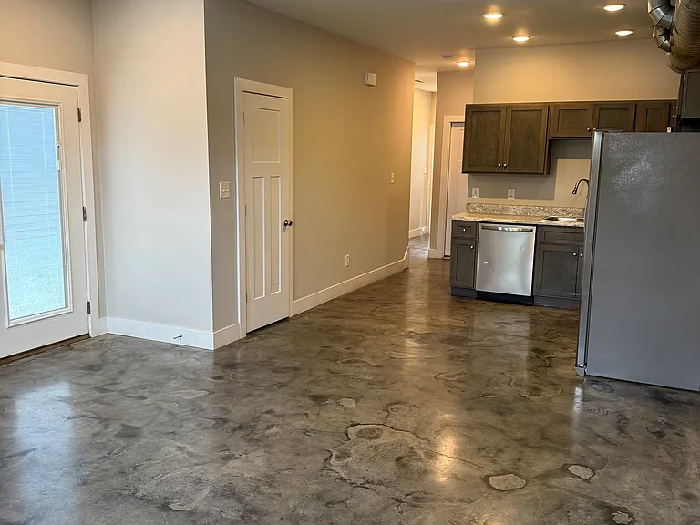 1391 Fosters Aly — Photo 4