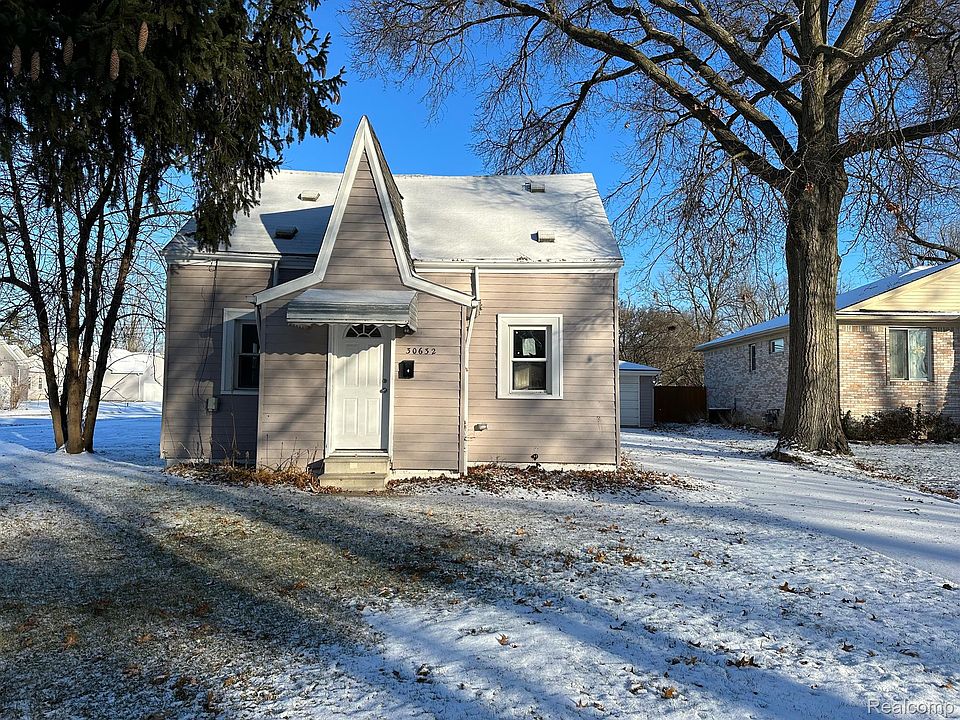 1st image of 30632 Beechwood St