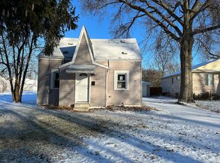 30632 Beechwood St, Garden City, MI 48135