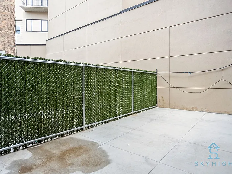 11 Lewis Ave #PENTHOUSE — Photo 17