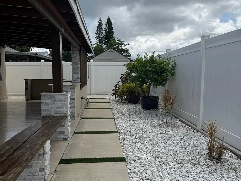 9016 Bana Villa Ct — Photo 36