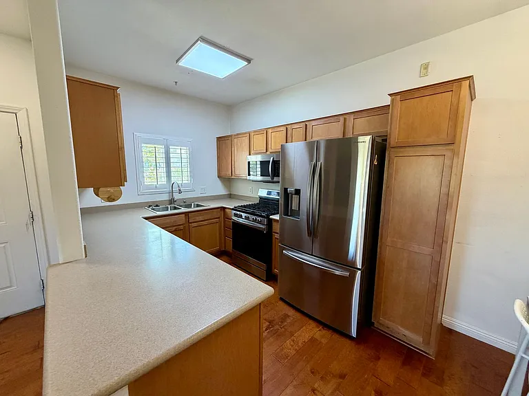 2291 W Horizon Ridge Pkwy #1101 — Photo 5
