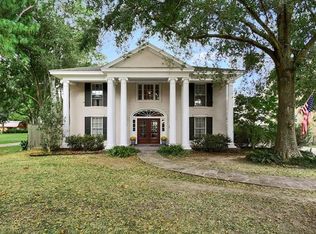 142 Garden Rd, River Ridge, LA 70123