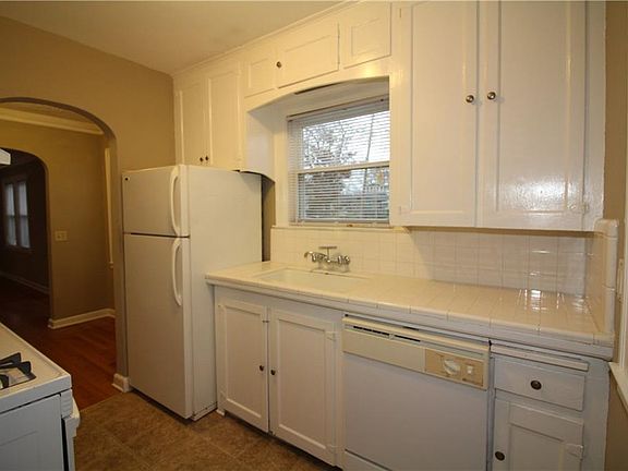 5th image of 4200 Booth St