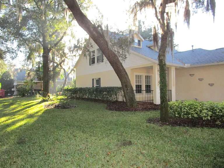 6202 Gannetdale Dr — Photo 2