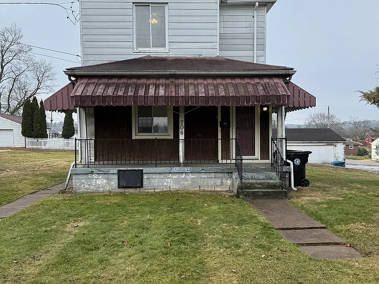 706 Kaye Ave — Photo 2