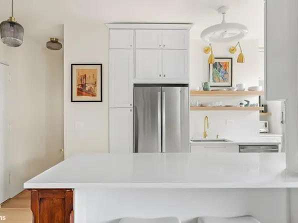 209 West 118th Street image 3 of 8